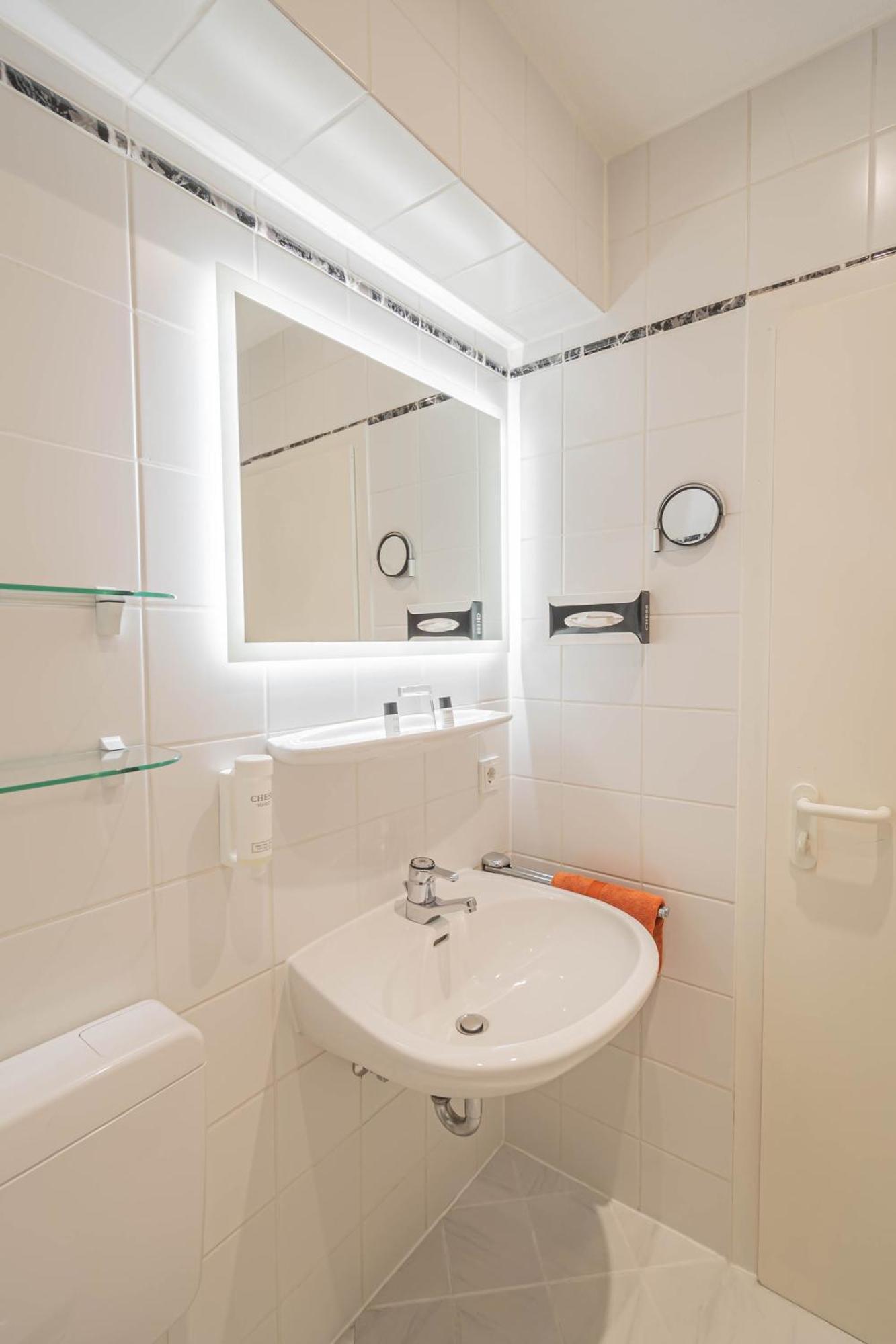 Hotel Villa Am Kurpark Bad Homburg vor der Höhe Værelse billede
