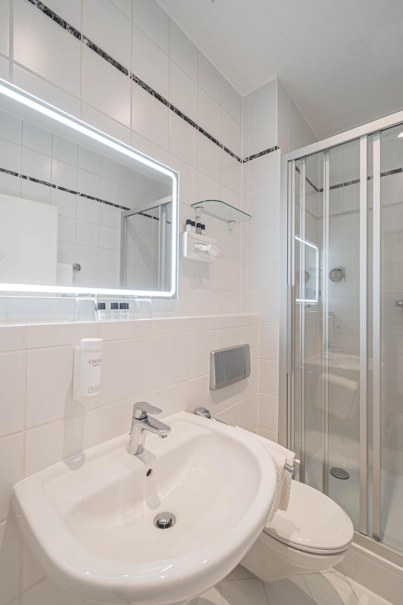 Hotel Villa Am Kurpark Bad Homburg vor der Höhe Værelse billede